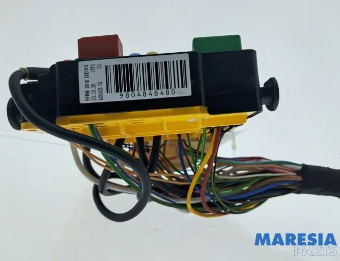 PEUGEOT 208 Peugeot 208 (2012-2015) Boîte à fusibles 9804848480,00009804848480 34495463