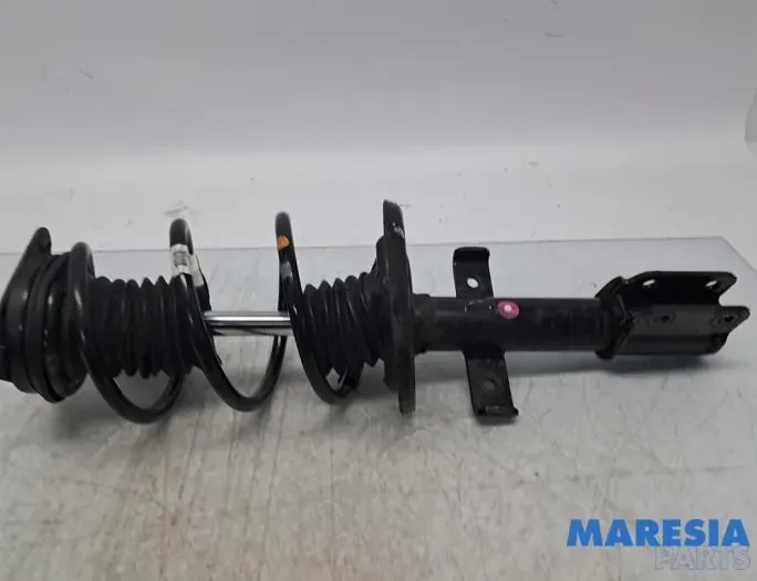 RENAULT Clio 4 generation (2012-2020) Amortisseur Avant Droit 543026988R,543022511R,540103930R,543025760R 34997963