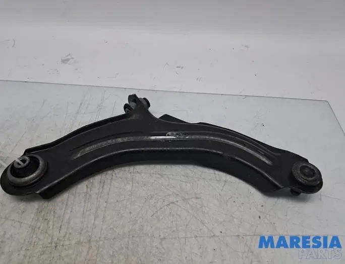 RENAULT Clio 4 generation (2012-2020) Fourche droite avant gauche 545050399R,545050510R,545055711R,545052354R 34998040