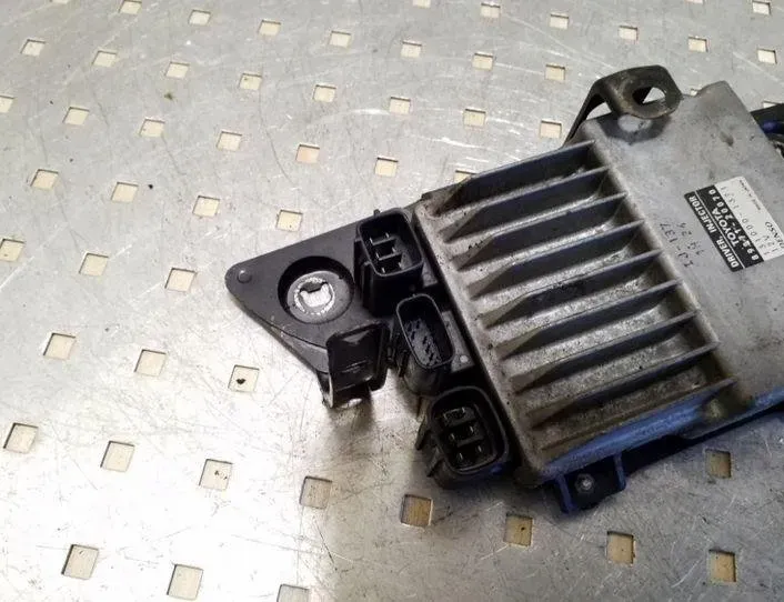 TOYOTA RAV4 3 generation (XA30) (2005-2012) Calculateur d'injecteurs de carburant 1310001371,8987120070 26068571