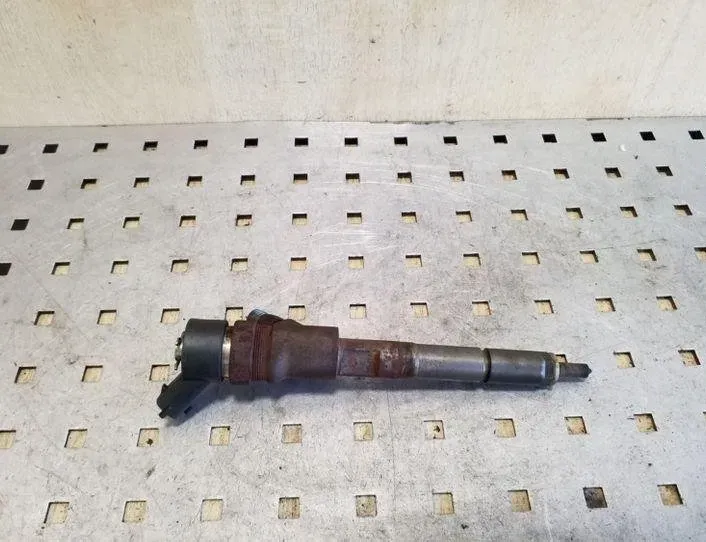 TOYOTA Yaris 2 generation (2005-2012) Injecteur de carburant 236700N030,0445110262 26086029