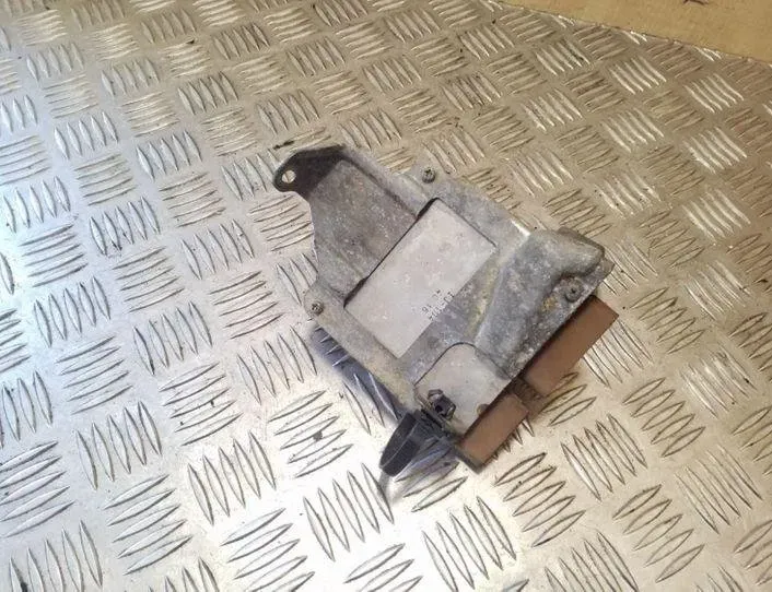 TOYOTA Previa 2 generation (2000-2006) Calculateur d'injecteurs de carburant 1310001041,8987120030 26087158