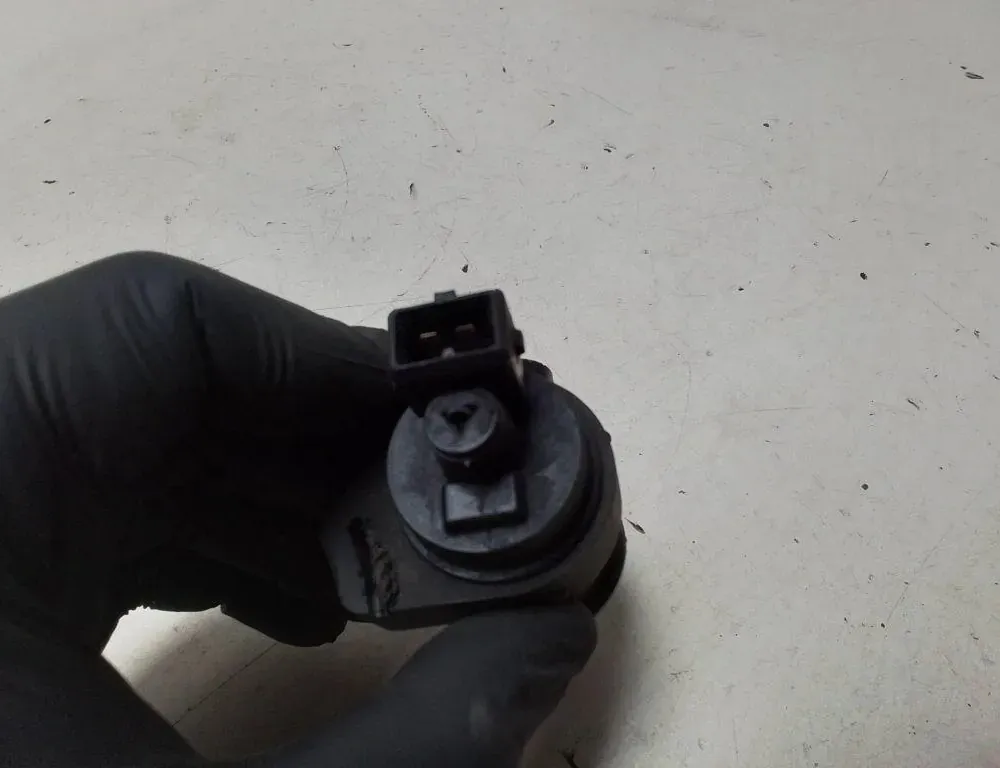OPEL Astra J (2009-2020) Électrovanne 13110331 34199261