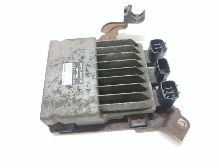 TOYOTA Avensis 2 generation (2002-2009) Calculateur d'injecteurs de carburant 1310001371,8987120070 22692110