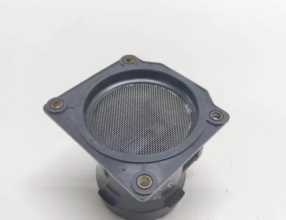 AUDI A6 C4/4A (1994-1997) Capteur de débit massique d'air MAF 078133471E 31863018