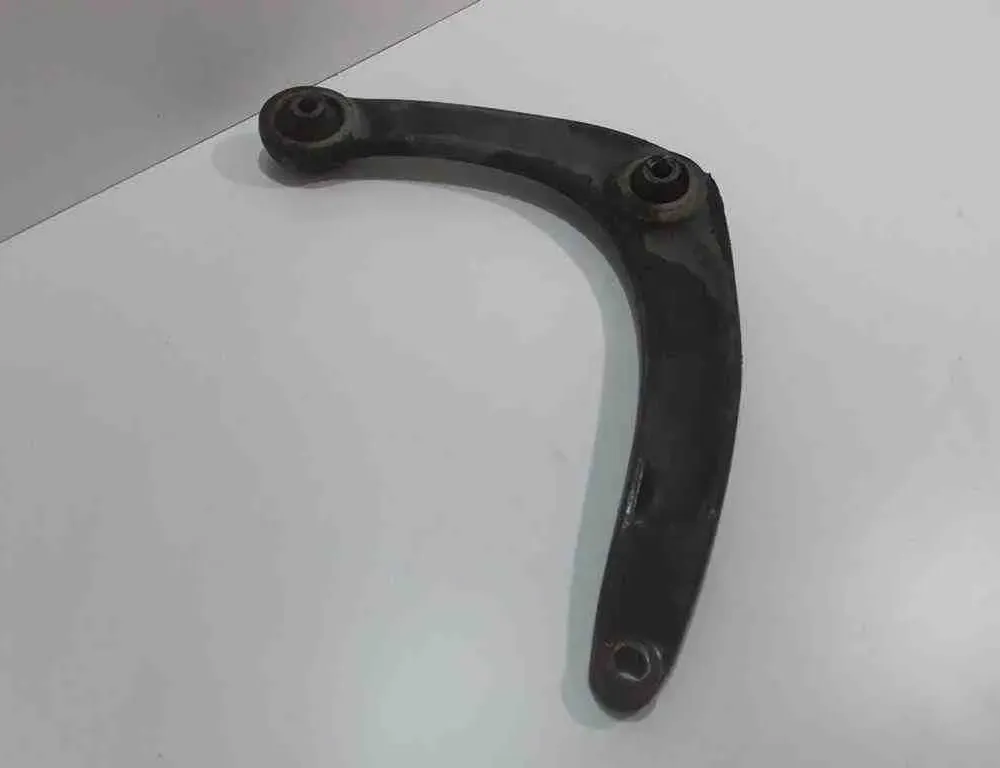 PEUGEOT 3008 Bras de triangle avant 823215 32388754