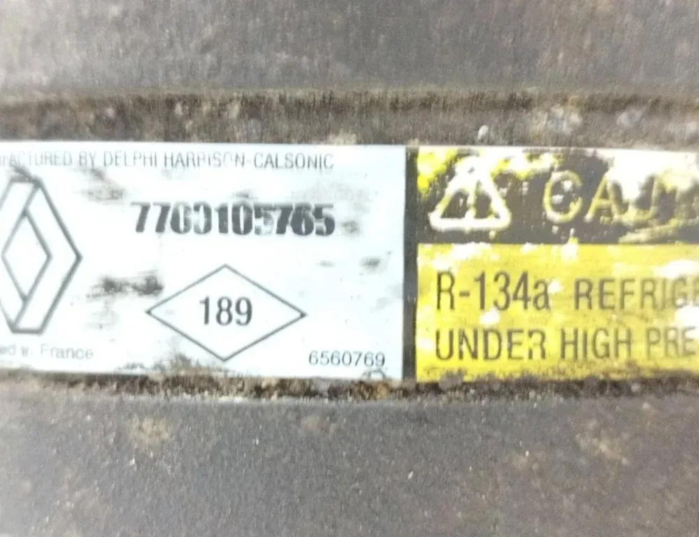 RENAULT Trafic 2 generation (2001-2015) Pompe de climatisation 7700105765 33778083