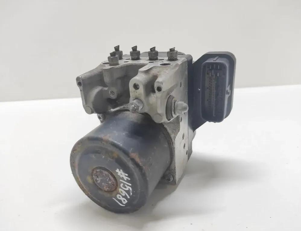 LEXUS IS XE20 (2005-2013) Pompe ABS 4454053041 34826429