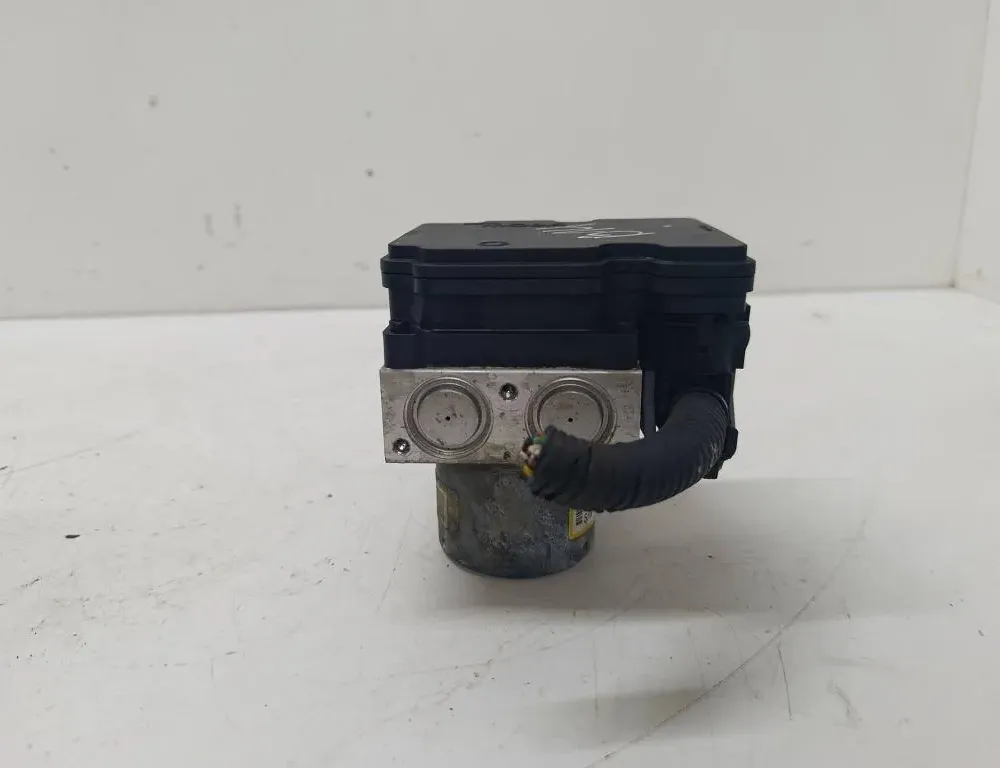 HYUNDAI i30 GD (2 generation) (2012-2017) Pompe ABS 58920A6210 34270461