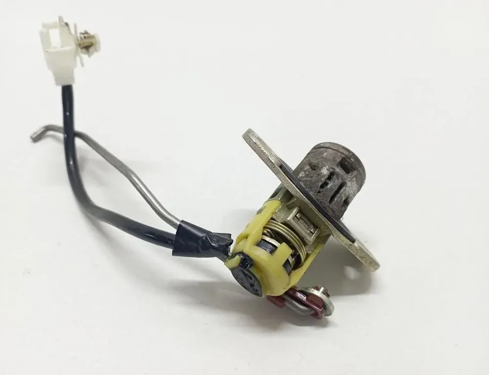 LEXUS GS 2 generation (1997-2004) Verrouillage du coffre du hayon 796056 35033677