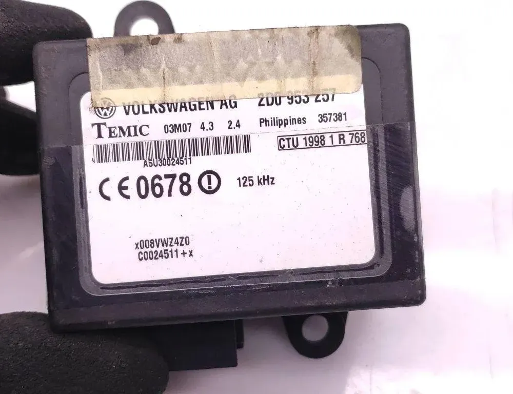 VOLKSWAGEN LT 2 generation (1996-2006) Calculateur antidémarrage 2D0953257 31734478