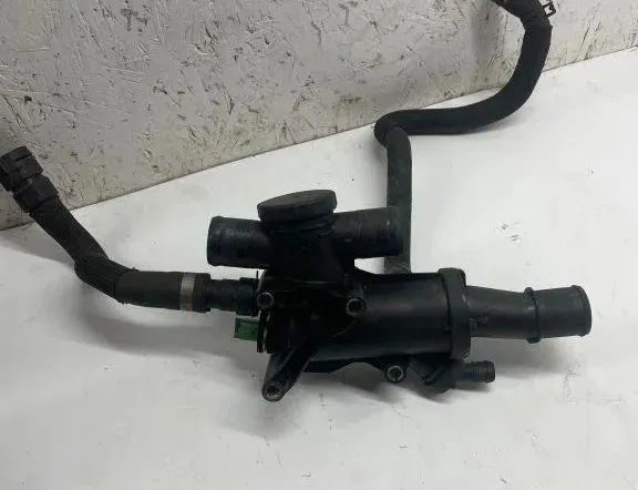 FORD S-Max 1 generation (2006-2015) Thermostat 105848301 30346849