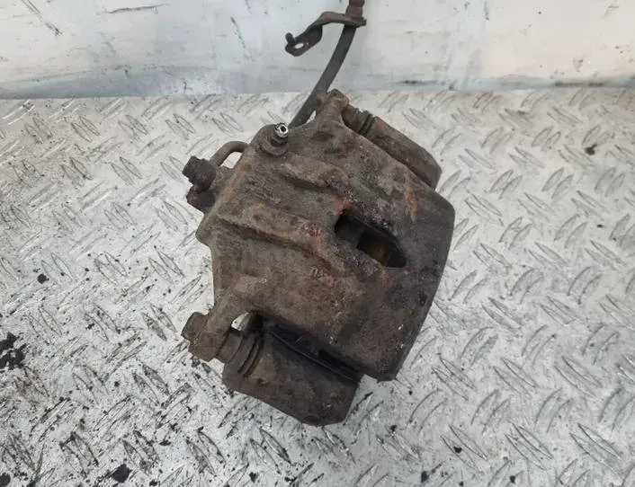 HYUNDAI ix35 1 generation (2009-2015) Étrier de frein avant gauche 24185331