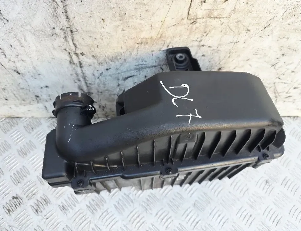 PEUGEOT 208 Peugeot 208 (2012-2015) Boîte de filtre à air 9670851880 34511903