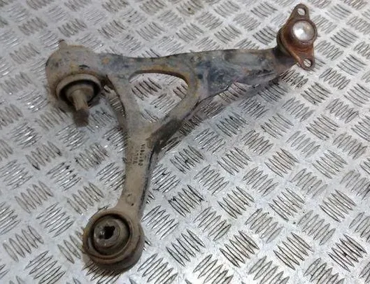 VOLVO XC90 1 generation (2002-2014) Bras de triangle avant 8646614 22241348