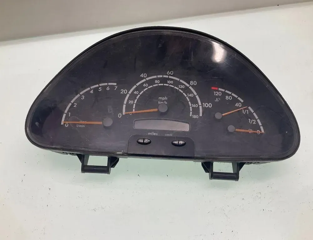 MERCEDES-BENZ Sprinter 1 generation (903) (1995-2006) Compteur de vitesse A0014460821 33801008