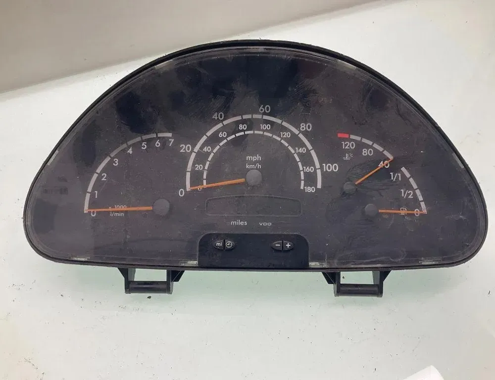 MERCEDES-BENZ Sprinter 1 generation (903) (1995-2006) Compteur de vitesse A0004407021 33801021