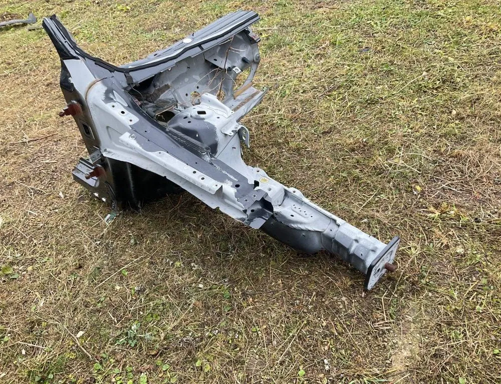 VOLVO XC60 1 generation (2008-2017) Panneau de custode avant droit 33803501