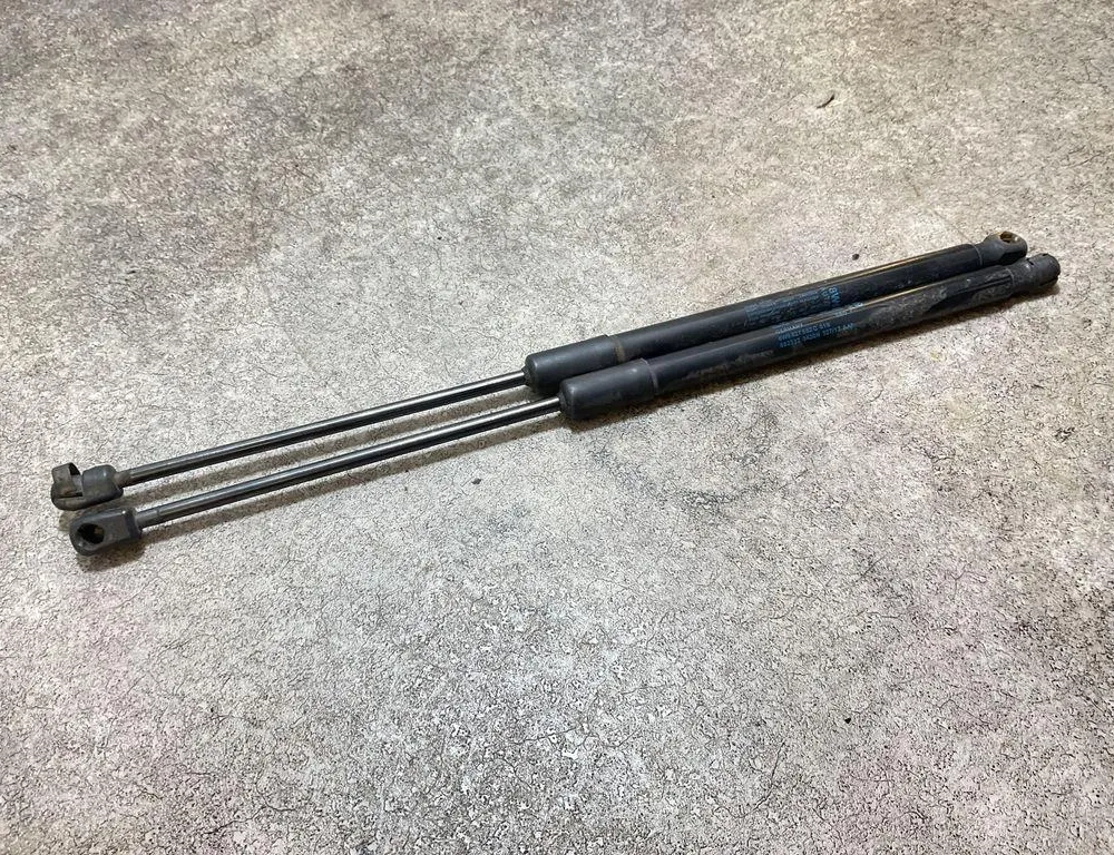 AUDI A4 B9/8W (2015-2024) Vérin à gaz de hayon côté gauche 8W9827552C 33812537