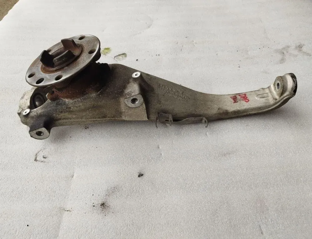 VOLKSWAGEN Touareg 2 generation (2010-2018) Moyeu De Roue Avant Droit 7P0407246A 31414952