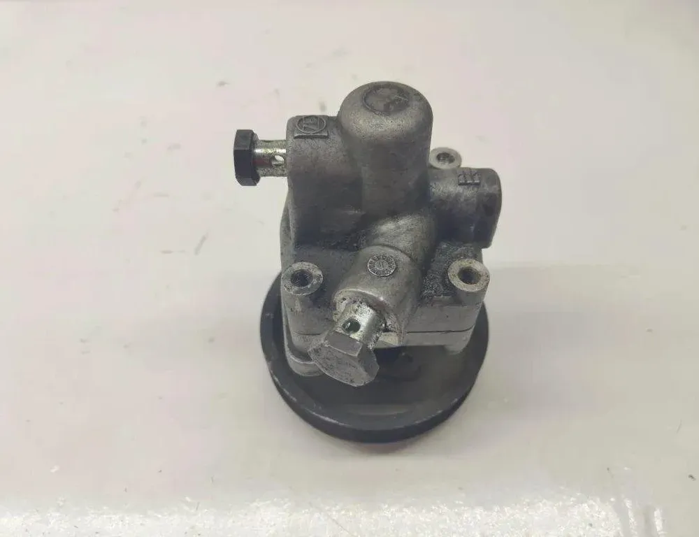 BMW 5 Series E34 (1988-1996) Pompe de direction assistée 1138132,5554214 31900638
