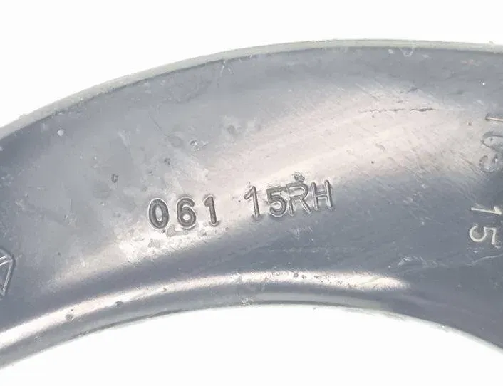 DODGE Durango 3 generation (2010-2024) Bras de commande supérieur avant droit 68237808,06115RH,68217808AA 24779979