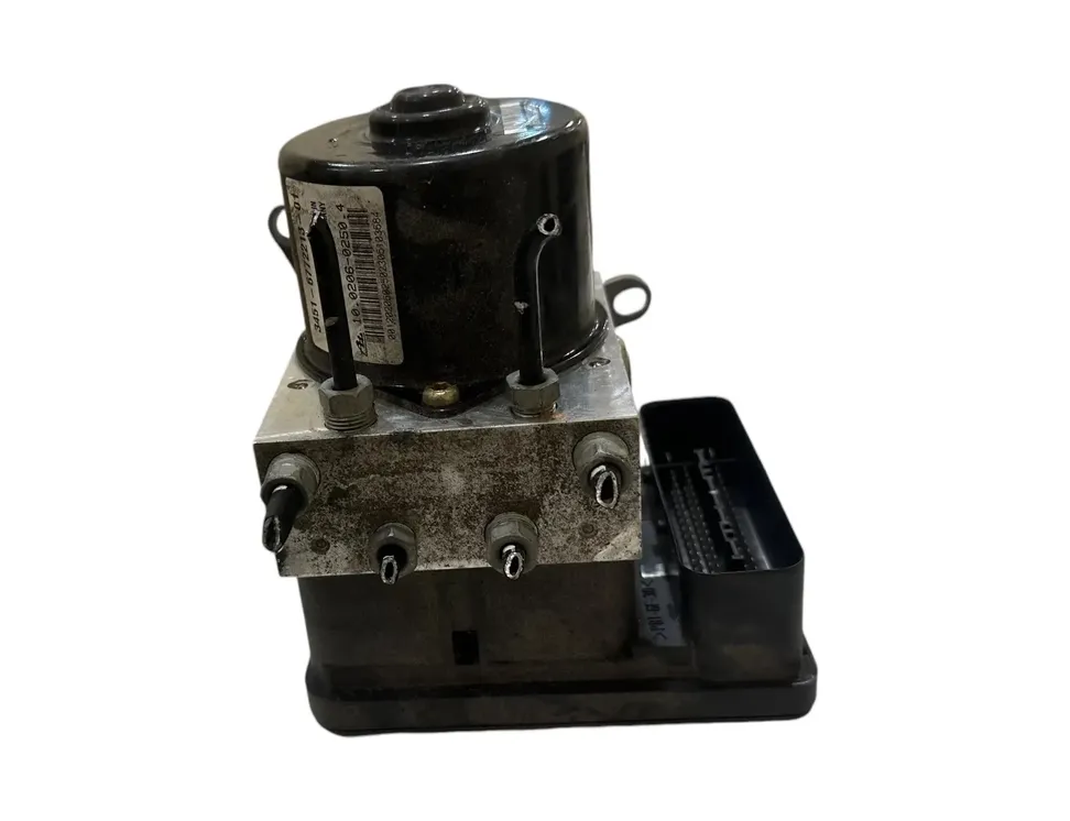 BMW 3 Series E90/E91/E92/E93 (2004-2013) Pompe ABS 6772213,6772214 29948853