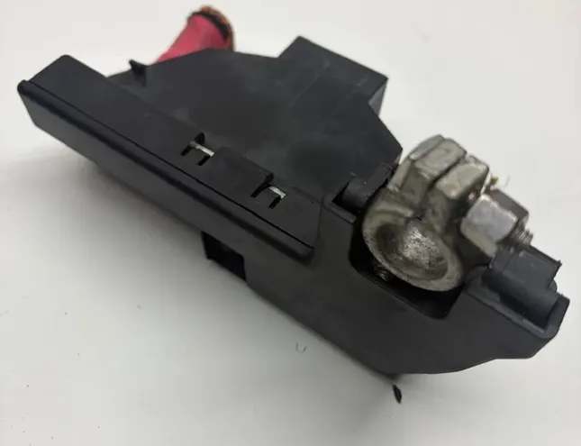 AUDI A6 C6/4F (2004-2011) Borne de batterie de sécurité (SBK) 4F0915519 34266464