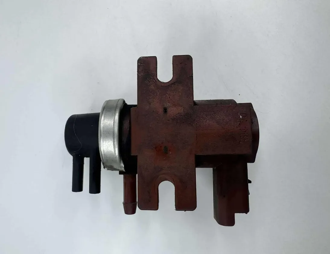 PEUGEOT 307 1 generation (2001-2008) Électrovanne 9652570180 32751031