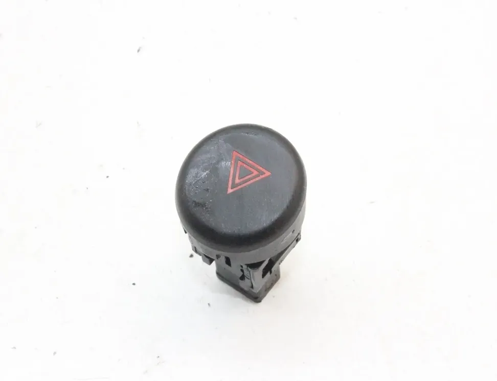 NISSAN Juke YF15 (2010-2020) Bouton de danger S31471 33155938