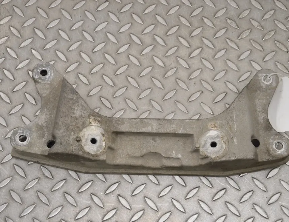 BMW 1 Series F20/F21 (2011-2020) Support de montage du support de boîte de vitesses 6788826 15399490
