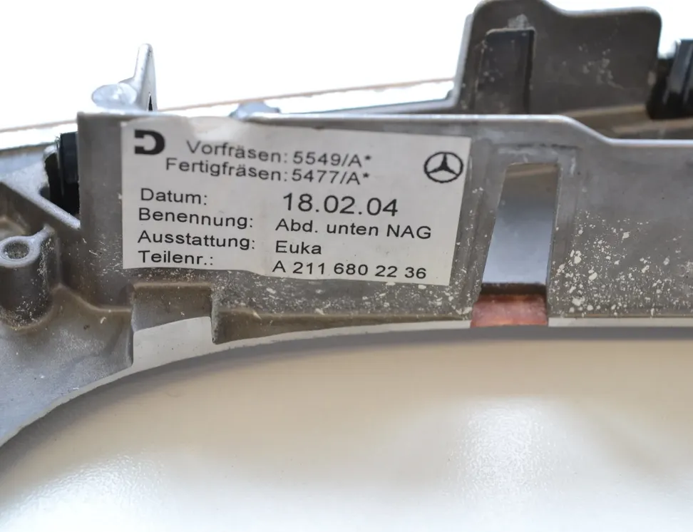 MERCEDES-BENZ E-Class W211/S211 (2002-2009) Garniture en plastique du niveau de changement de vitesse A2116802236,A2115420426 30732460
