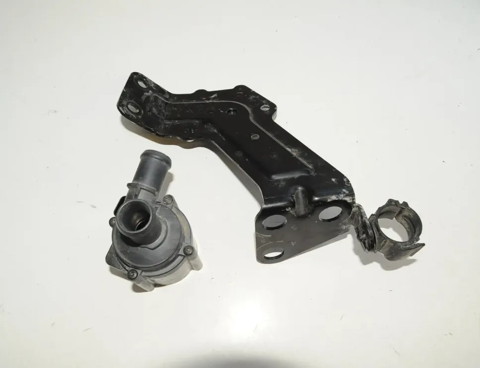 AUDI Q7 4M (2015-2024) Moteur à eau de circulation 06H121601 2296556