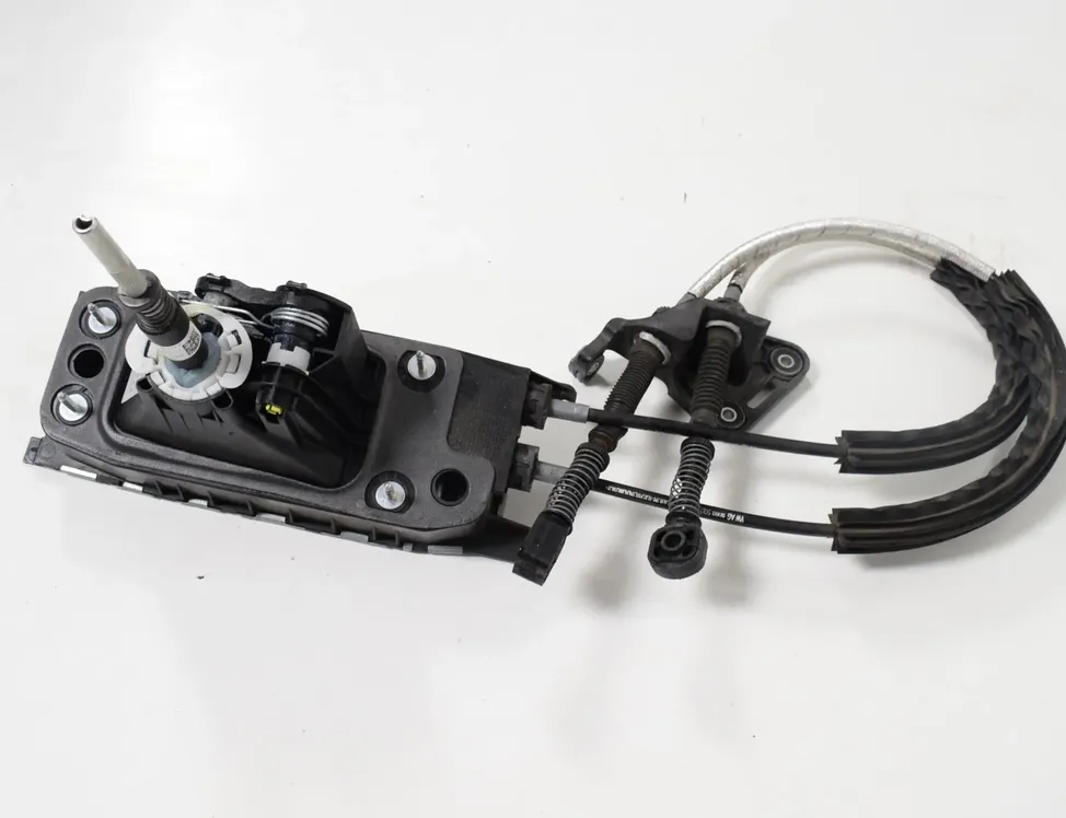 VOLKSWAGEN Golf R 7 generation (2013-2019) Mécanisme de changement de vitesse 5Q0711049AR 30736969