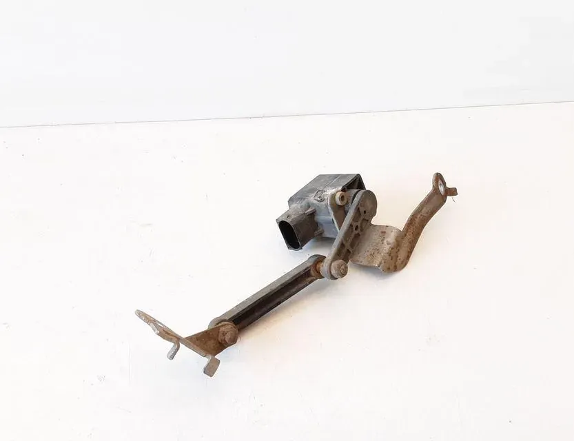 BMW 3 Series E90/E91/E92/E93 (2004-2013) Capteur de niveau avant gauche 6784694 33628351
