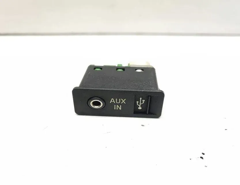 BMW X1 E84 (2009-2015) USB 9129652 33632553