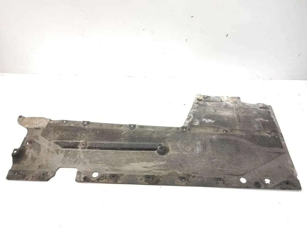 BMW 1 Series F20/F21 (2011-2020) Cache dessous de caisse côté gauche 7241833 33663459