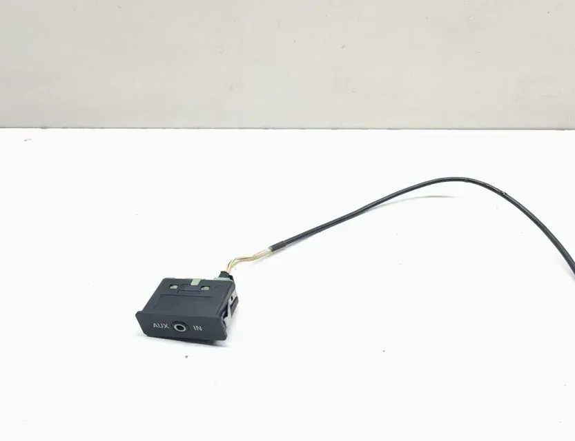 BMW X5 E70 (2006-2013) Connecteurs supplémentaires pour lecteur de musique 6986791 33664769