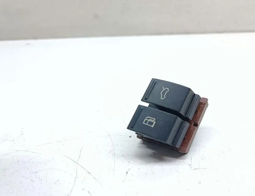 VOLKSWAGEN Passat B6 (2005-2010) Capot arrière Boutons ouverts 3C0959903B 33665512