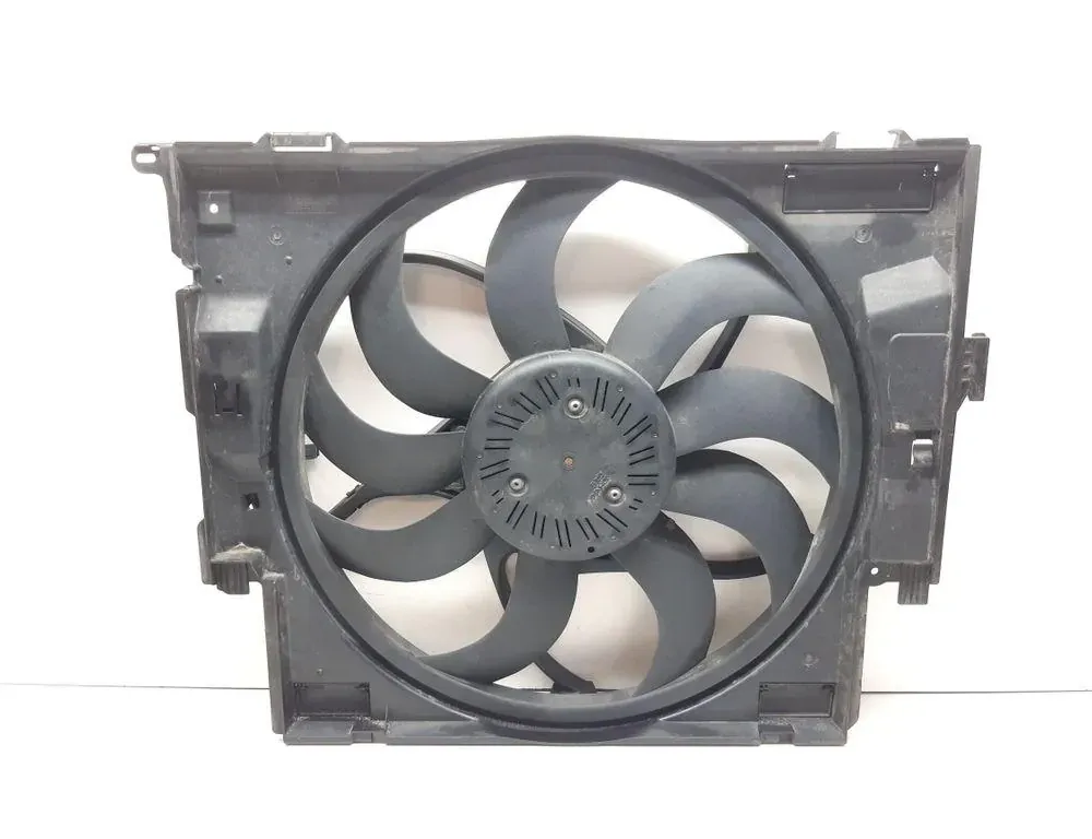 BMW 3 Series F30/F31 (2011-2020) Radiateur de ventilateur de refroidissement du moteur 7608408 33685064