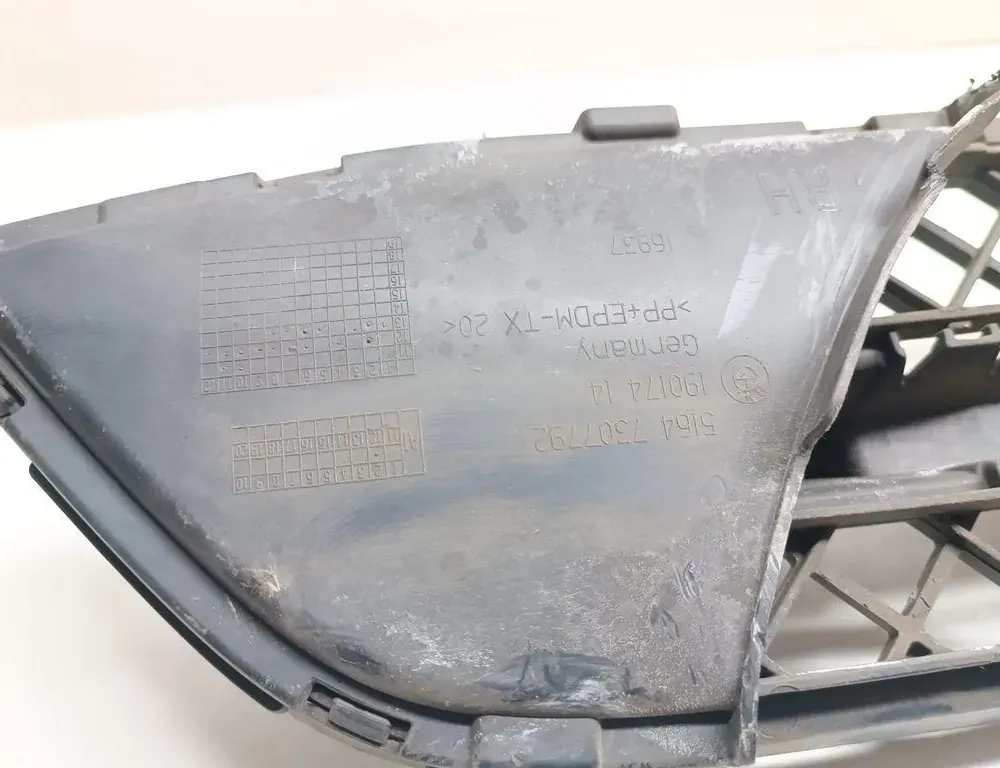BMW X1 E84 (2009-2015) Grille inférieure du pare-chocs avant 7307792 33690173