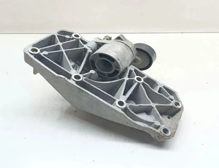 BMW 4 Series F32/F33/F36 (2013-2020) Support d'alternateur 7619250 33703384