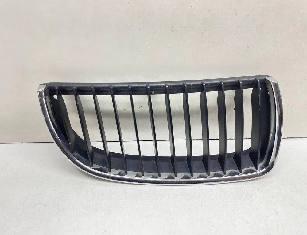 BMW 3 Series E90/E91/E92/E93 (2004-2013) Calandre 7120008 33736159