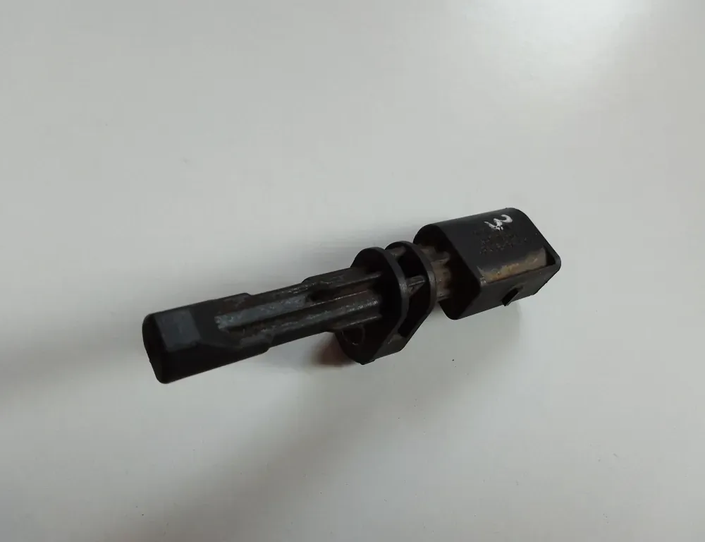 VOLKSWAGEN Caddy 3 generation (2004-2015) Capteur ABS Avant Droit 10071162303 34986848