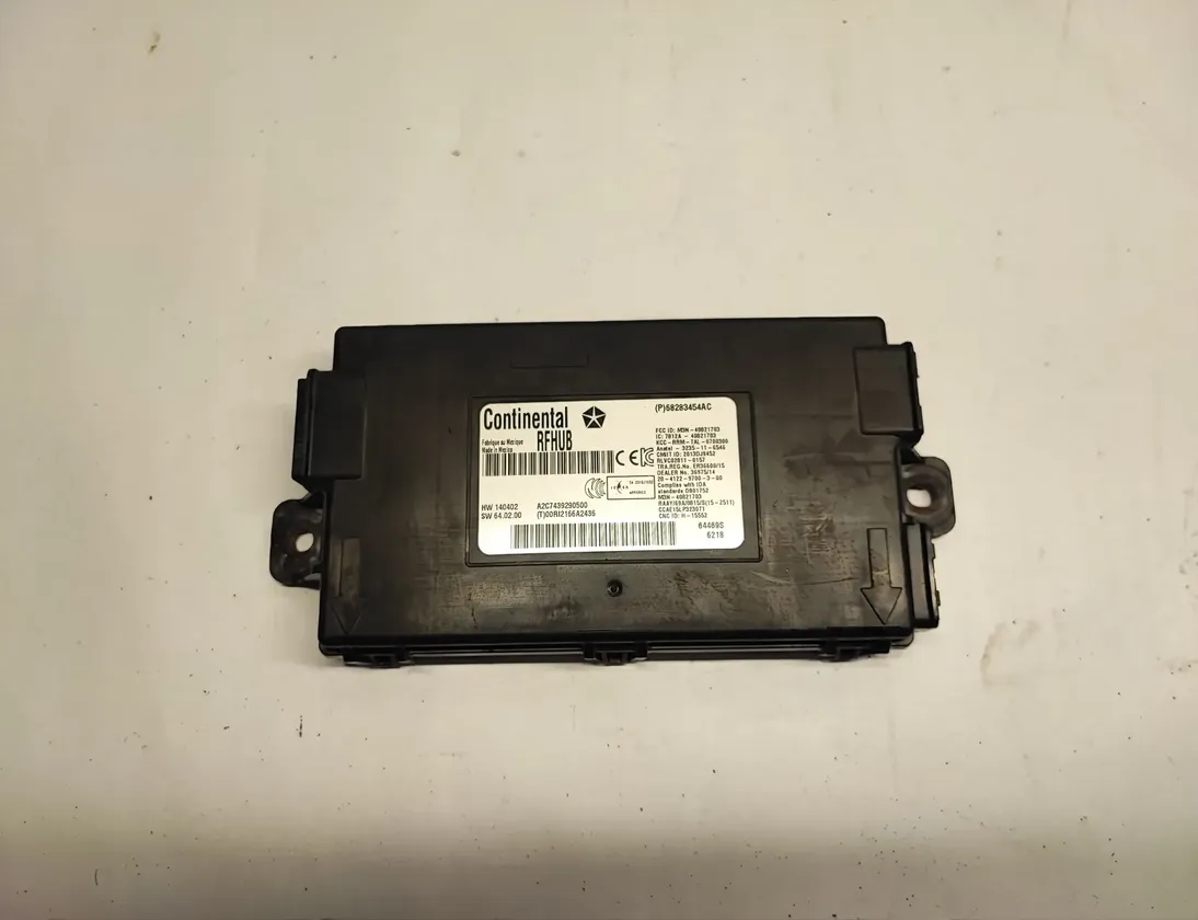 DODGE Challenger 3 generation (2008-2024) Unité de commande sans clé P68283454AC,68283454AC 28098721