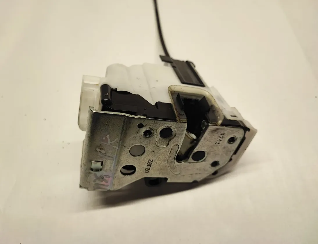 FIAT Doblo 2 generation (2009-2024) Serrure de porte avant droite 519750790 29050323