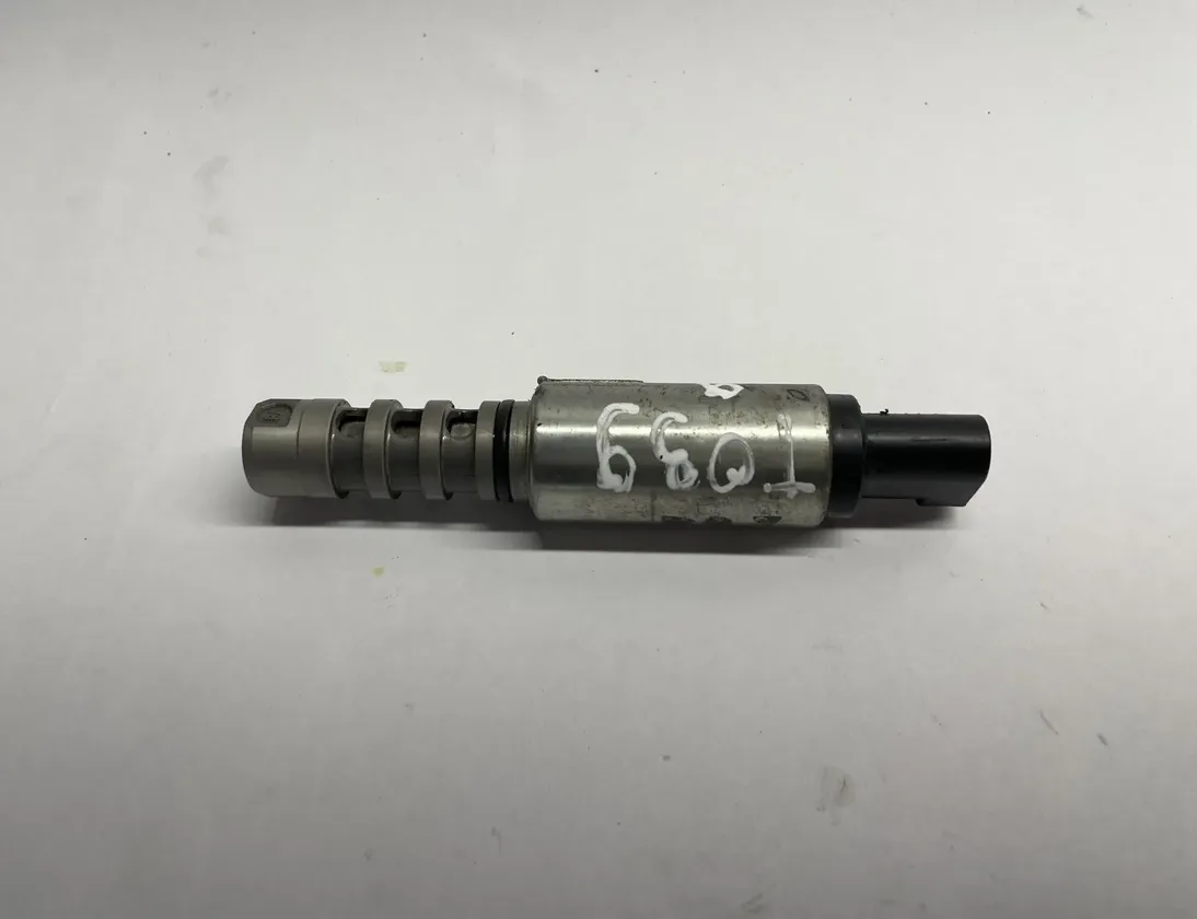 AUDI A8 D4/4H (2010-2018) Électrovanne 06E109257,06E109257J 29583454