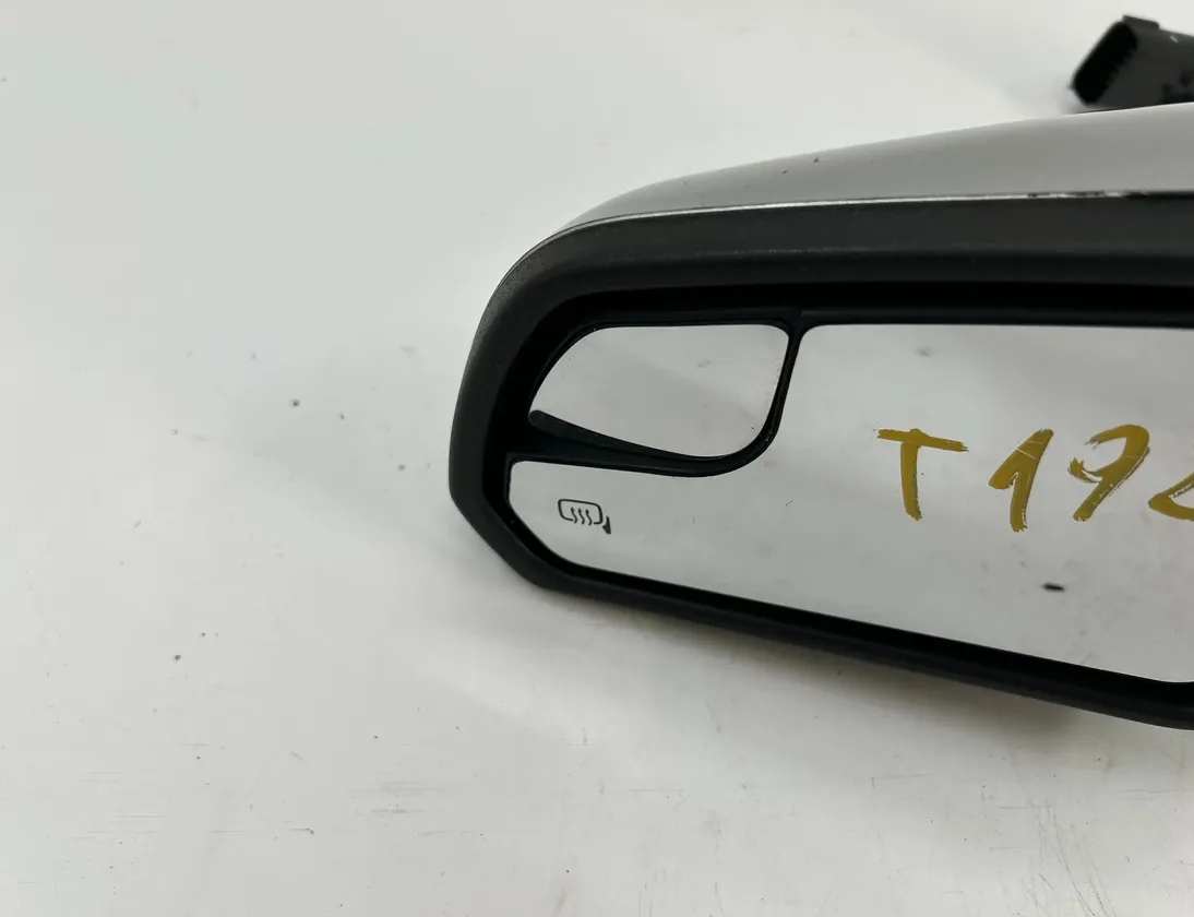 FORD USA Mustang 6 generation (2014-2024) Rétroviseur latéral gauche FR3B-17683-A,FR3B17683A,FR3B-17683-B,FR3B17683B,FR3B-17683,R3B-17683 34496568