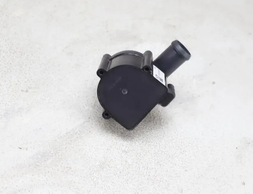AUDI A6 C6/4F (2004-2011) Moteur à eau de circulation 4G0121601 33281983
