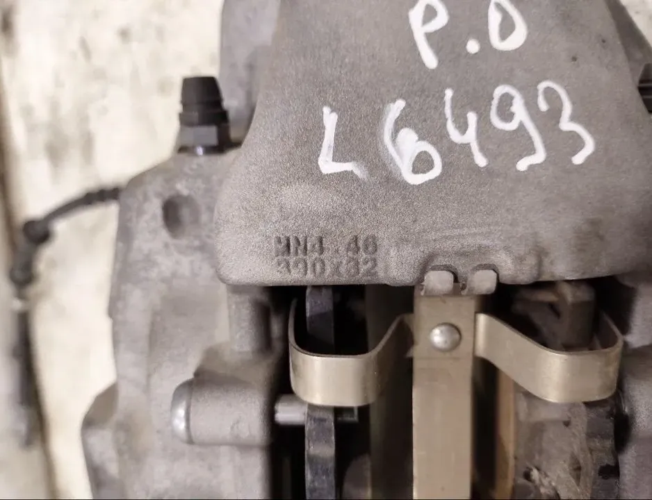 MERCEDES-BENZ EQS 1 generation (2021-2023) Étrier de frein avant droit 34993497